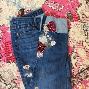 Chico’s embroidered cropped Jeans 2.5
